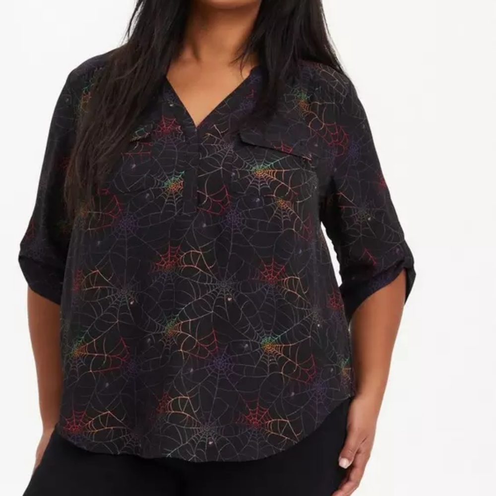 Torrid Harper 3/4 Sleeve Pullover Blouse
